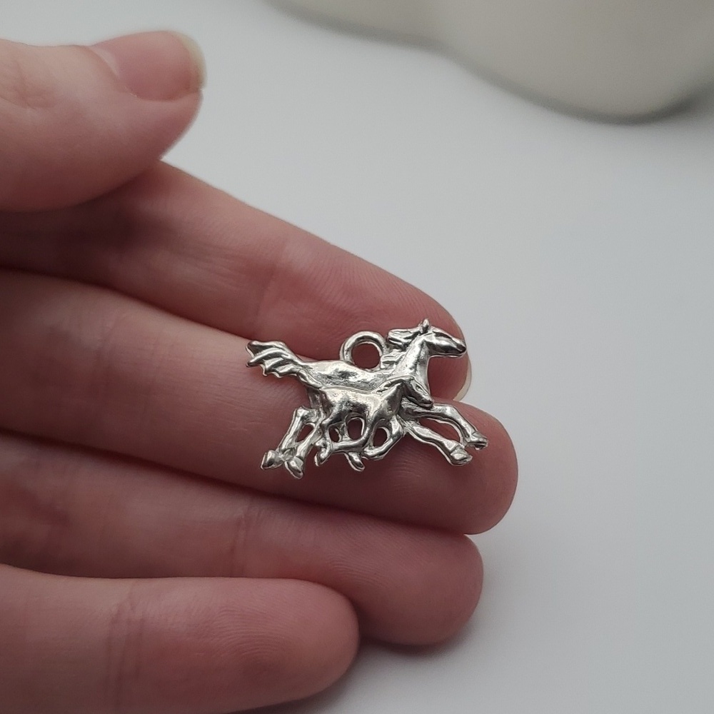 Running galloping horse necklace‎ pendant